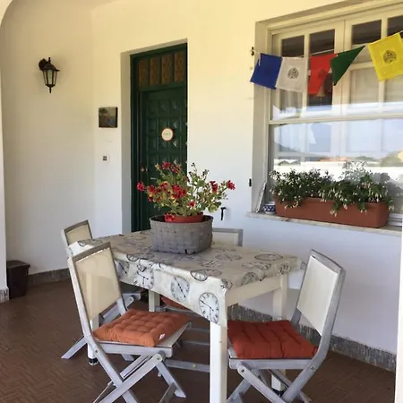 Alchimia House * Cisano sul Neva