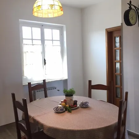 Apartment Alchimia House Cisano sul Neva